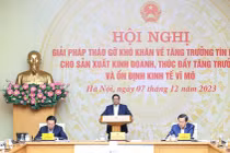 Thủ tướng nhắc nhở cả ngân hàng lẫn doanh nghiệp bất động sản