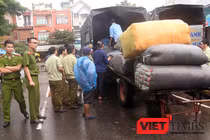 Liên tiếp mấy ngày qua, lực lượng chức năng Đà Nẵng phát hiện hàng loạt vụ hàng hóa không rõ nguồn gốc trên tàu SE19 khi cập ga Đà Nẵng.