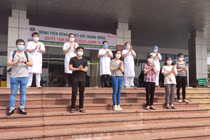 7 bệnh nhân mắc COVID-19 được công bố khỏi bệnh. Ảnh: Minh Thúy 