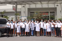 Đoàn bác sĩ ở Bệnh viện Hữu Nghị lên đường chi viện cho Bắc Giang chống COVID-19 (Ảnh - BVCC) 