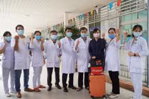 Đội cơ động phản ứng nhanh chống dịch viêm đường hô hấp ở Bệnh viện Chợ Rẫy chi viện cho Bắc Giang (Ảnh - BYT) 
