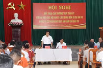 Ông Lê Văn Dũng, Chủ tịch UBND tỉnh Quảng Nam phát biểu tại buổi đối thoại