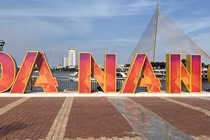 Biểu tượng Đà Nẵng ở phố đi bộ sau khi dỡ bỏ quảng cáo của hãng bia Larue.
