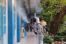 Phun khử khuẩn trường học ở TP.HCM để chuẩn bị đón trẻ đến trường sau dịch 