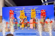 Quang cảnh lễ đón đường bay Đà Nẵng - Thâm Quyến trở lại sau hơn 5 năm gián đoạn.
