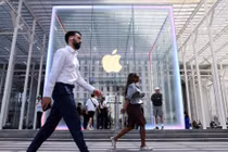 Cửa hàng Apple ở New York. Ảnh: Reuters