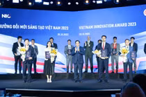 Thủ tướng Chính phủ Phạm Minh Chính trao tặng giải thưởng cho Top 4 giải pháp xuất sắc nhất tham gia chương trình Thách thức đổi mới sáng tạo Việt Nam (Vietnam Innovation Challenge - VIC) 2023.