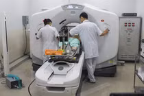 Chụp cắt lớp cho bệnh nhân tại BV Ung bướu TP HCM (Ảnh: Sở Y tế TP.HCM)