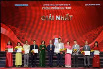 Giải báo chí toàn quốc về phòng, chống HIV/AIDS gọi tên những câu chuyện tử tế