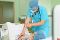 Ăn sâu ban miêu để tăng cường sinh lý, người đàn ông 42 tuổi suýt tử vong