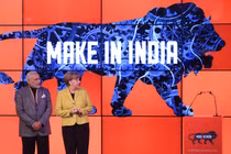 Chiến dịch "Make in India" có thực sự tạo được cú hích cho ngành sản xuất của Ấn Độ? (Ảnh: Bloomberg)