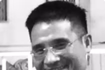Nhà báo