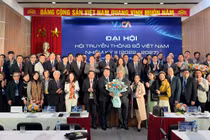 Ban Chấp hành VDCA nhiệm kỳ III ra mắt Đại hội.