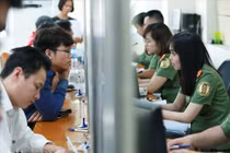Những người có dấu hiệu vi phạm pháp luật hoặc đang trong quá trình thi hành án sẽ bị cấm hoặc hoãn xuất cảnh để phục vụ điều tra. Ảnh: VietNamnet.