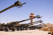 Mỹ đã viện trợ cho Ukraine khoảng 200 khẩu lựu pháo M777, nhưng chúng bị thất thế trên chiến trường (Ảnh: Sohu)
