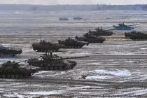 Nga và Belarus bắt đầu tập trận quân sự 10 ngày gần biên giới Ukraine (Ảnh: Deutsche Welle).
