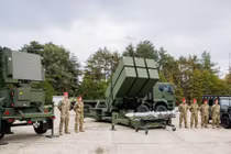 Hệ thống tên lửa phòng không NASAMS do Mỹ và Na Uy sản xuất Mỹ đã bán cho Ukraine (Ảnh: Wiki)