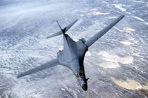 Máy bay ném bom chiến lược B-1B "Lancer" sẽ được Không quân Mỹ cải tiến thiết kế để nâng cao sức mạnh chiến đấu. Ảnh: Wiki.