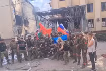 Quân đội Nga hôm 2/7 đã hoàn toàn kiểm soát Lysychansk, thành phố cuối cùng ở tỉnh Lugansk (Ảnh: HK01)