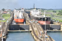 Việc mua lại hai cảng ở hai đầu kênh đào Panama sẽ giúp Mỹ kiểm soát được tuyến vận tải biển chiến lược này. Ảnh: Atvnews.
