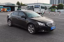 Ba mẫu ô tô cũ gần 20 năm tuổi, giá rẻ nhưng vẫn đẹp dáng