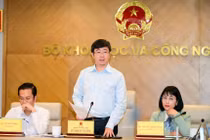 Thứ trưởng Bộ Khoa học và Công nghệ Bùi Hoàng Phương phát biểu tại Họp báo thường kỳ. 