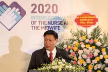 Thứ trưởng Bộ Y tế Đỗ Xuân Tuyên phát biểu tại Hội thảo khoa học về điều dưỡng (Ảnh: Thanh Hằng) 