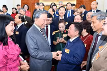 Nhà báo