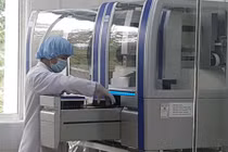 Hệ thống Realtime PCR tự động xét nghiệm Covid-19 tỉnh Quảng Nam mua với giá 7,2 tỷ đồng. Ảnh: SGGP