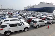 Xe nhập khẩu về Việt Nam duy trì ở mức cao trong tháng 4/2024