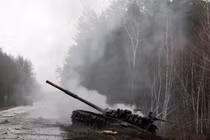 Ukraine cho biết một nhà máy đóng gói thịt ở Melitopol đã bị lấp đầy bởi thi thể của binh lính Nga (Ảnh: Business Insider)