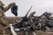 Tổng thống Zelensky nói Nga mất 200 máy bay ở Ukraine (Ảnh: Business Insider)