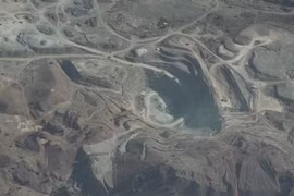 Năm ngoái, mỏ đồng này ở Pakistan đã khai thác được hàng trăm triệu USD, tương đương 22.000 tấn. Pakistan cho biết họ còn nhiều trữ lượng khác chưa được khai thác, và Tổng thống Mỹ Donald Trump đang quan tâm đến vấn đề này. Ảnh: CNN.