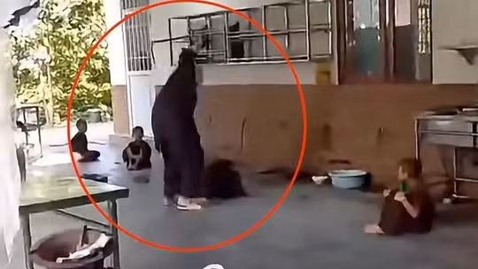 Người đánh 5 chú tiểu tại chùa Bầu khai gì?
