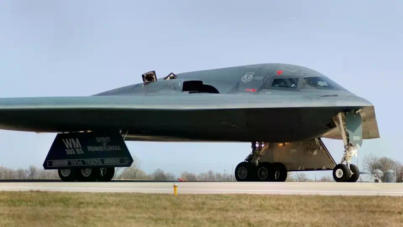 Công ty Jingan Technology dùng nền tảng AI "Jingqi" thu được tín hiệu và dựng lại hành trình tấn công Iran của các máy bay ném bom chiến lược B-2A Mỹ. Ảnh: QQnews.