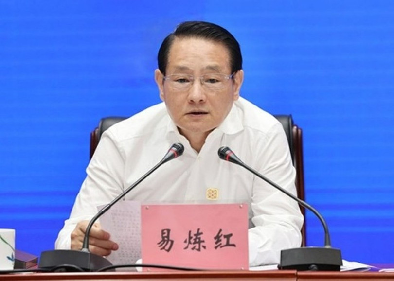 Dịch Luyện Hồng, Ủy viên Trung ương, Phó chủ tịch Ủy ban Tài chính và Kinh tế Quốc hội Trung Quốc là quan chức cấp cao mới nhất bị điều tra. Ảnh: Xinhua.