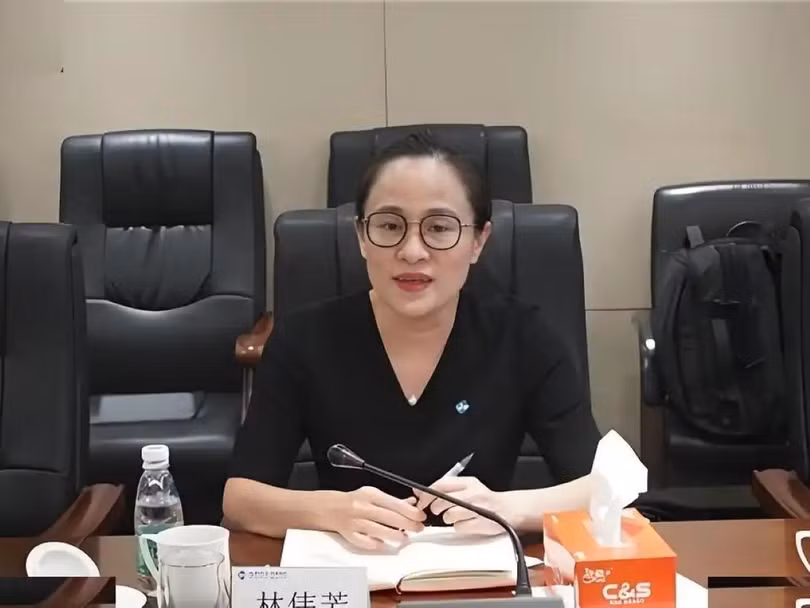 Lâm Vĩ Phương khi là Phó Tổng giám đốc China Meheco. Ảnh: NetEase.