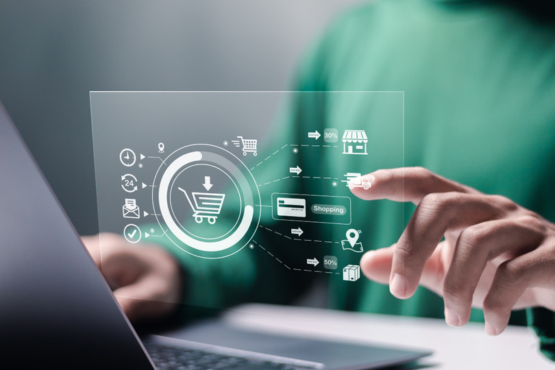 Thuế suất cao đang gây áp lực cho các nền tảng thương mại điện tử . Ảnh: Sina.