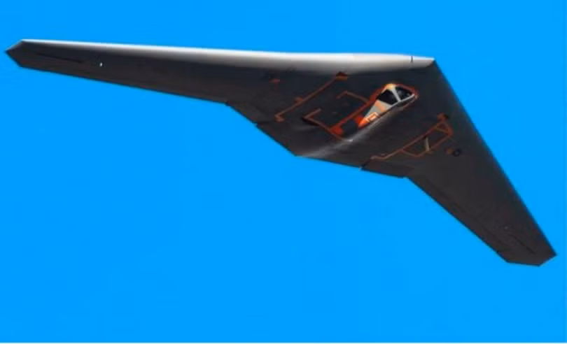 Máy bay không người lái tàng hình RQ-170 Sentinel bí ẩn của không quân Mỹ. Ảnh: Creaders.