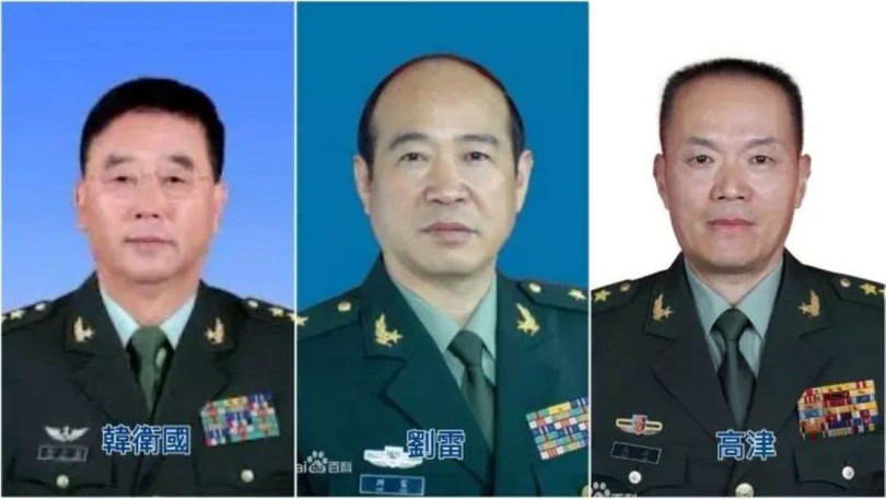 Ba thượng tướng quân đội Trung Quốc bị loại khỏi Chính Hiệp khóa XIV. Từ trái qua phải: Hàn Vệ Quốc, Lưu Lôi, Cao Tân. Ảnh: Singtao.