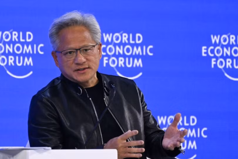 CEO Nvidia Jensen Huang cảnh báo ba loại người sẽ sớm bị đào thải trong kỷ nguyên AI. Ảnh: Reuters.