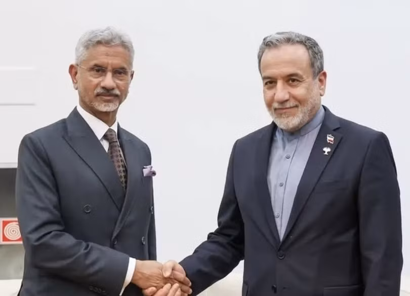 ngoai-truong-ando-va-iran.jpg