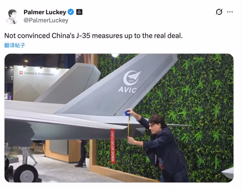 Palmer Luckey dùng thước cuộn đo và viết trên X bày tỏ không tin vào tính năng của tiêm kích tàng hình J-35 khiến Trung Quốc tức giận. Ảnh: Huanqiu.