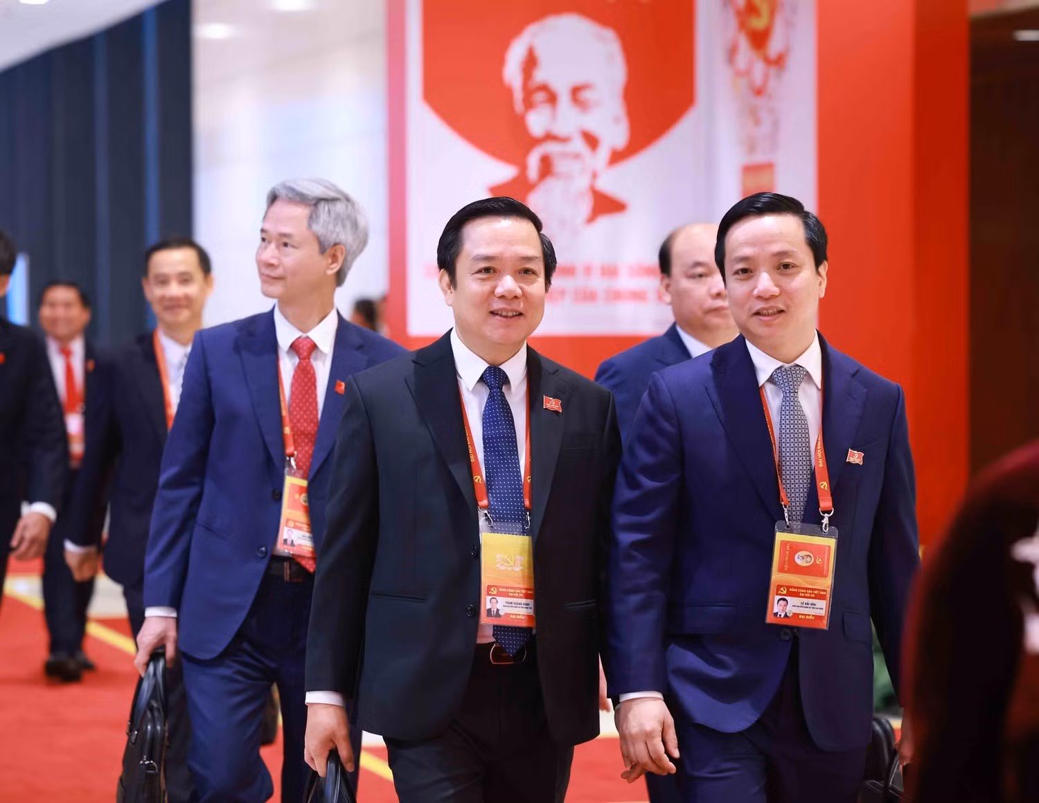 vna-potal-dai-bieu-toi-trung-tam.jpg
