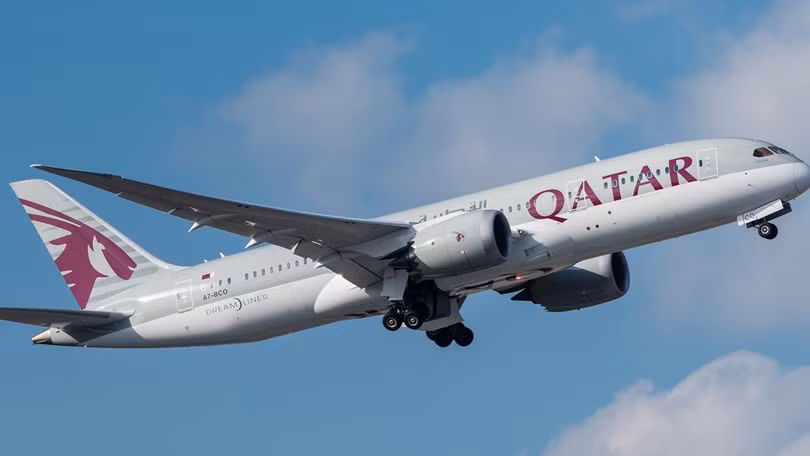 Đề nghị hành khách chuyến bay QR970 của hãng Qatar Airways liên hệ cơ quan y tế. Ảnh: TTDL