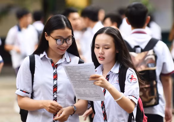 Thí sinh sau khi tham dự kỳ thi tốt nghiệp THPT. Ảnh: Internet
