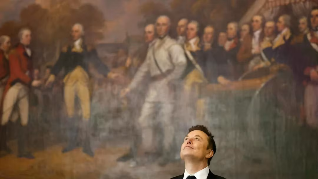 Elon Musk quan sát trước lễ nhậm chức của ông Donald Trump tại Washington, DC, vào ngày 20/1/2025. Ảnh: AFP.