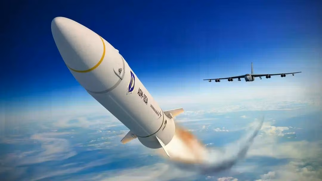 Một tên lửa được phóng từ trên không. Ảnh minh họa: Lockheed Martin.