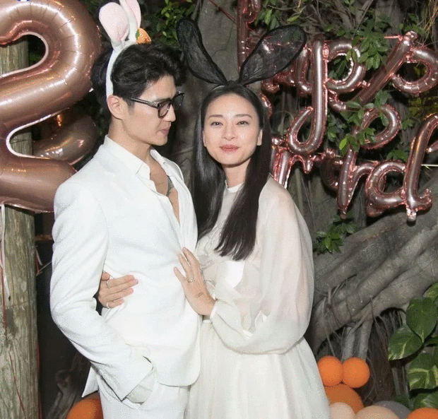 Cả 2 lần đầu công khai đứng chung khung hình trong tiệc sinh nhật "đả nữ"