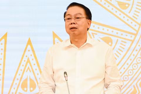 Bộ Tài chính: Tăng lương 8% không tạo áp lực lớn lên giá cả